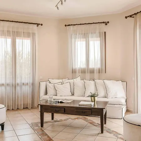 Theodoros Villa Svoronata