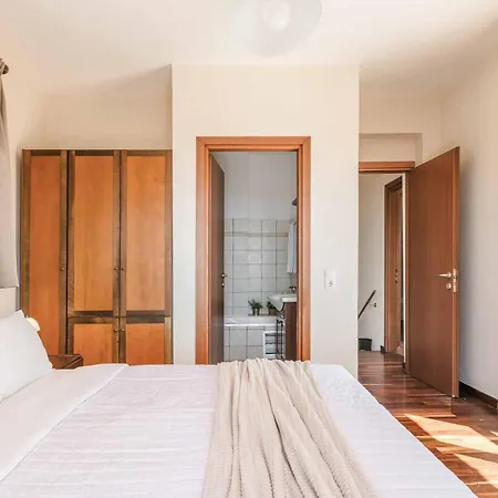 Theodoros Willa Svoronata