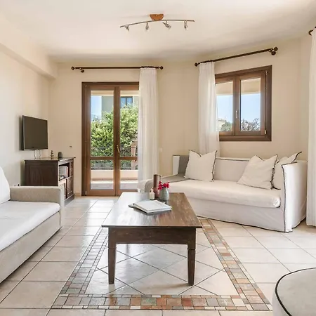 Theodoros * 斯沃伦塔